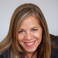 Alyson Noel